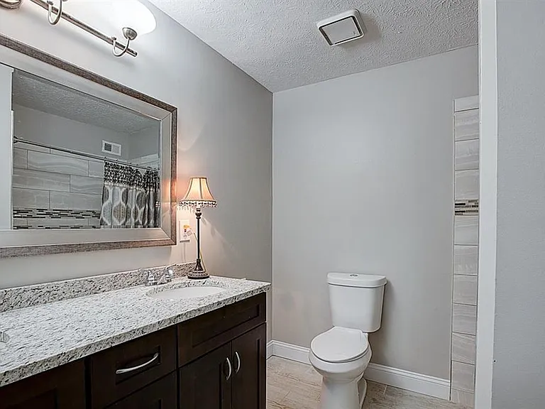 168 Lake Forest Dr — Photo 17