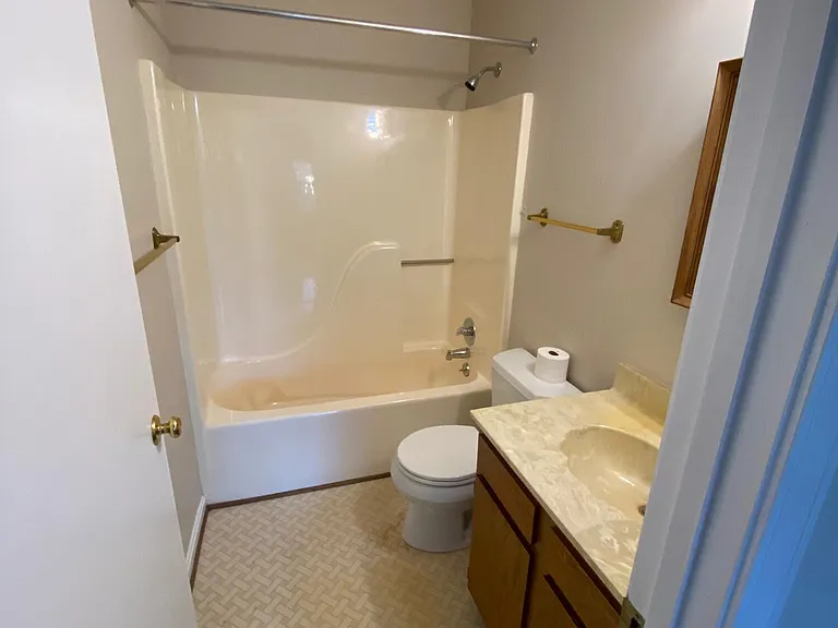 8600 Tannen Dr — Photo 14