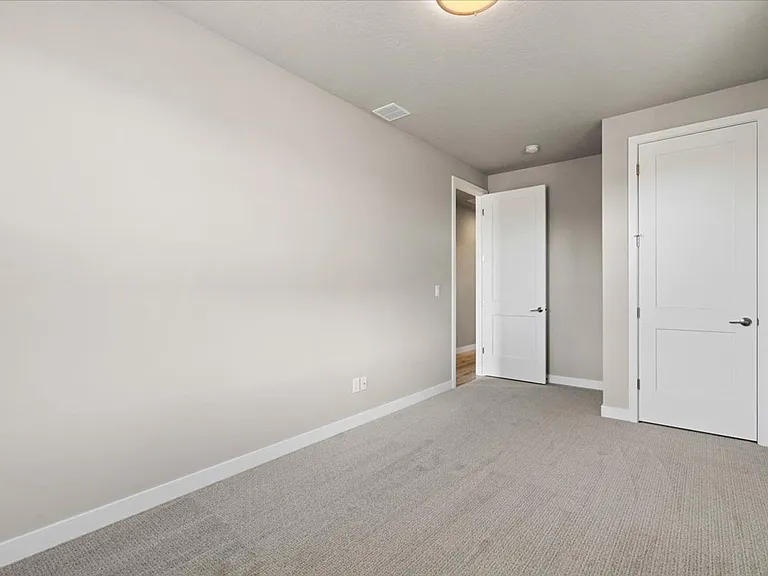 5209 E Hope Ave — Photo 28