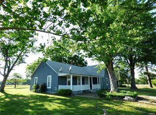 30315 Nodaway Dr, Lebanon, MO 65536
