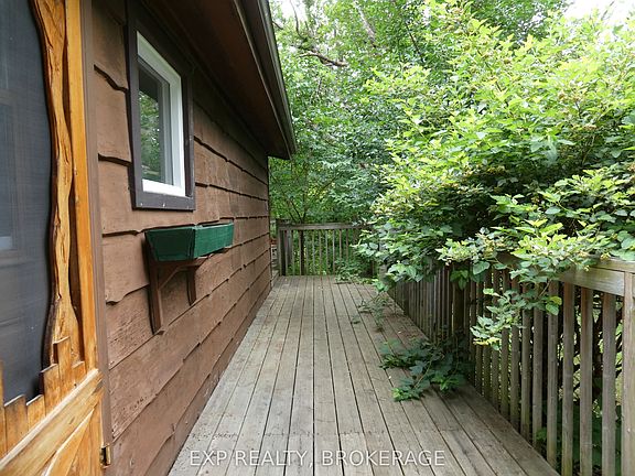 3rd image of 1026 Desert Creek Ln