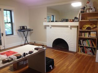 6631 Washington Ave, Saint Louis, MO 63130