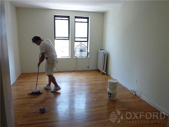 2nd image of 360 E 19th St APT L