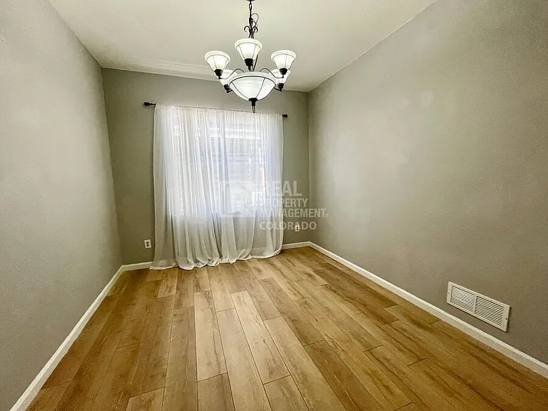 1316 S Duquesne Cir — Photo 11