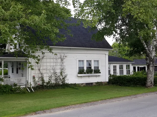 100 Park St, Rockland, ME 04841