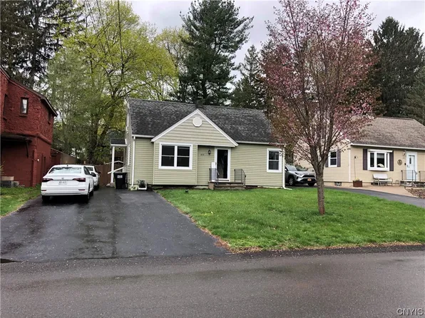 203 Homewood Dr, Fayetteville, NY 13066