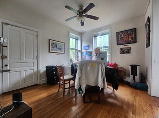 4116 Spruce St APT 1R, Philadelphia, PA 19104