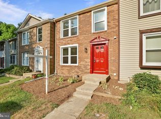 2034 Brooks Square Pl, Falls Church, VA 22043
