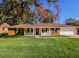 22 Pebble Hill Dr, Brandon, MS 39042