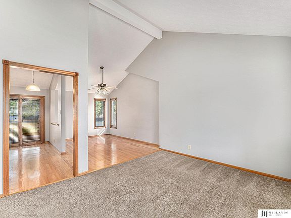 4th image of 7824 La Vista Dr