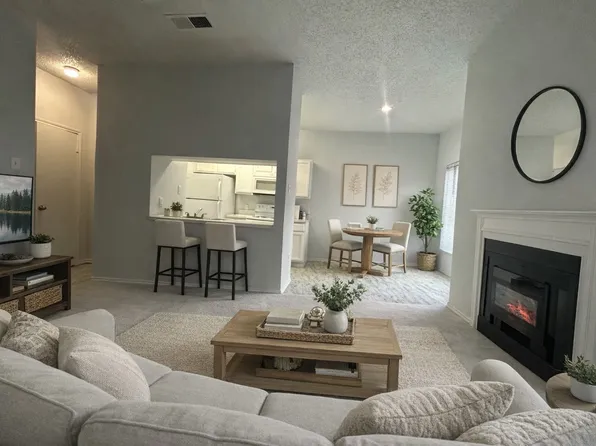 7126 Holly Hill Dr APT 108, Dallas, TX 75231