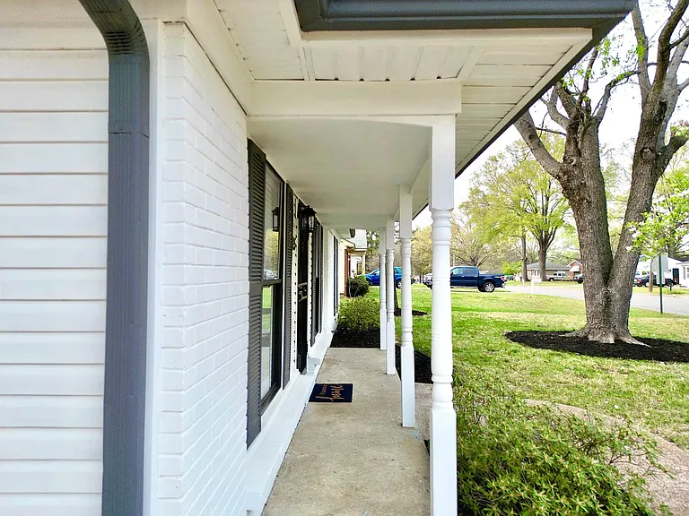 925 Greenview Rd — Photo 7
