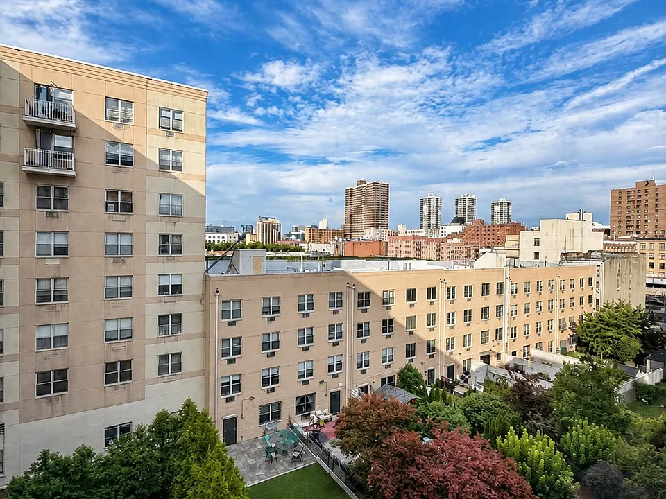 1787 Madison Ave #506