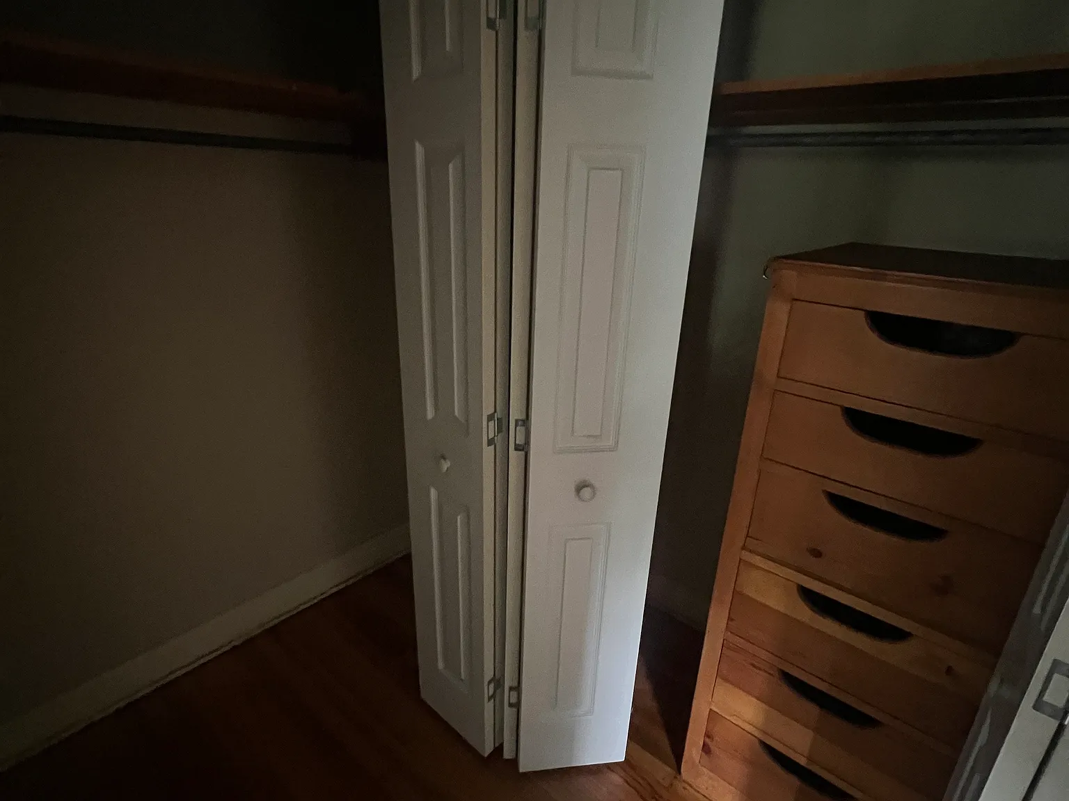 4 bed, 2100 sqft, $2,500 — Photo 4