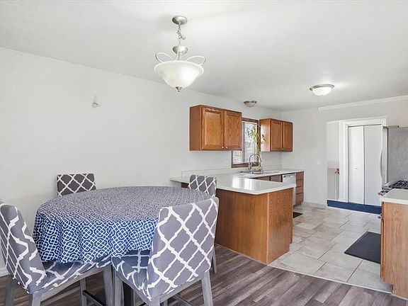 5th image of 1707 Joanna Ave