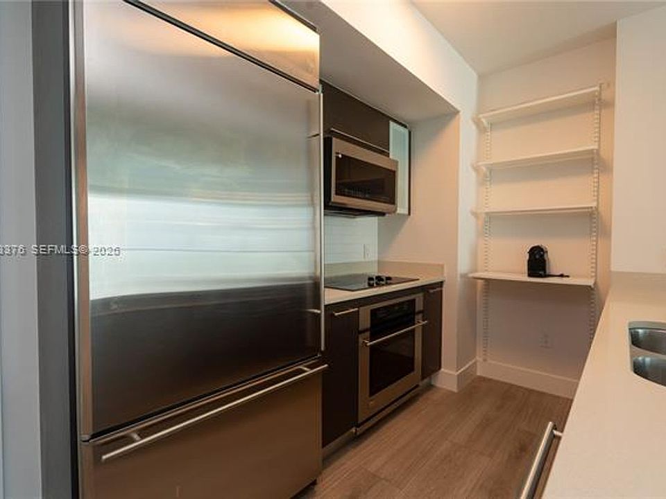 1st image of 500 Brickell Ave #Cu-1407