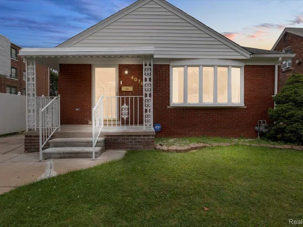 4076 Calhoun St, Dearborn, MI 48126