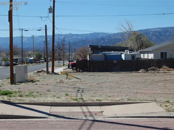 734 Harding Ave, Canon City, CO 81212