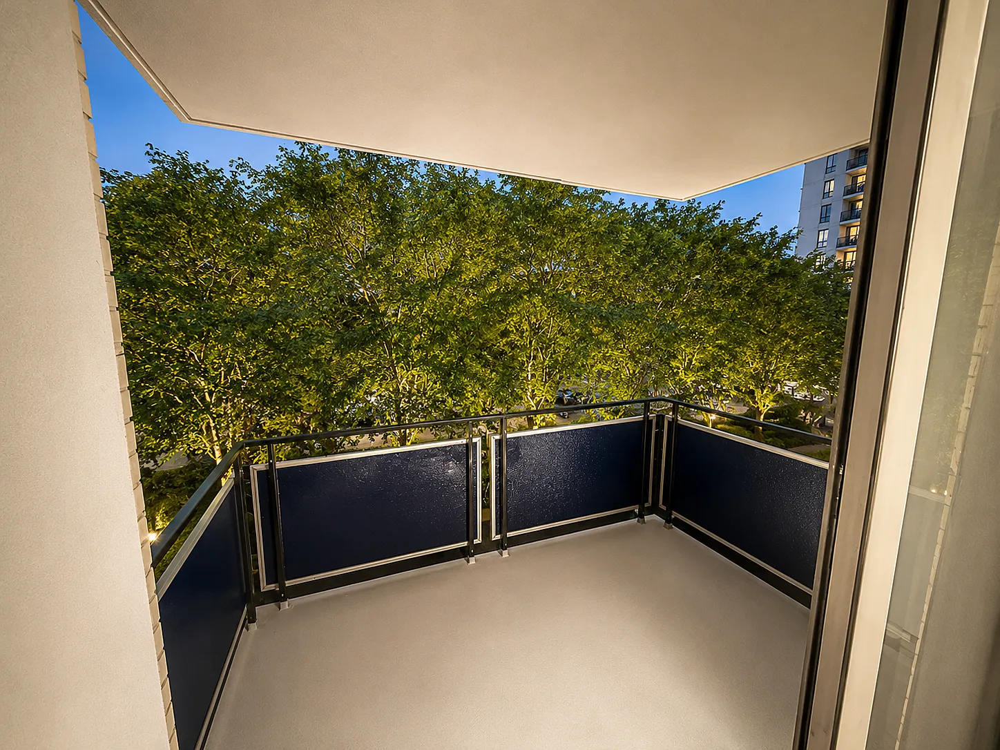 2 bed, 1299 sqft, $2,800 — Photo 2