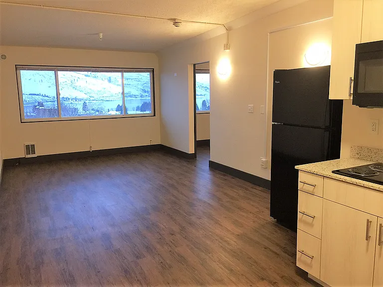 726 N Markeson St #103 — Photo 3