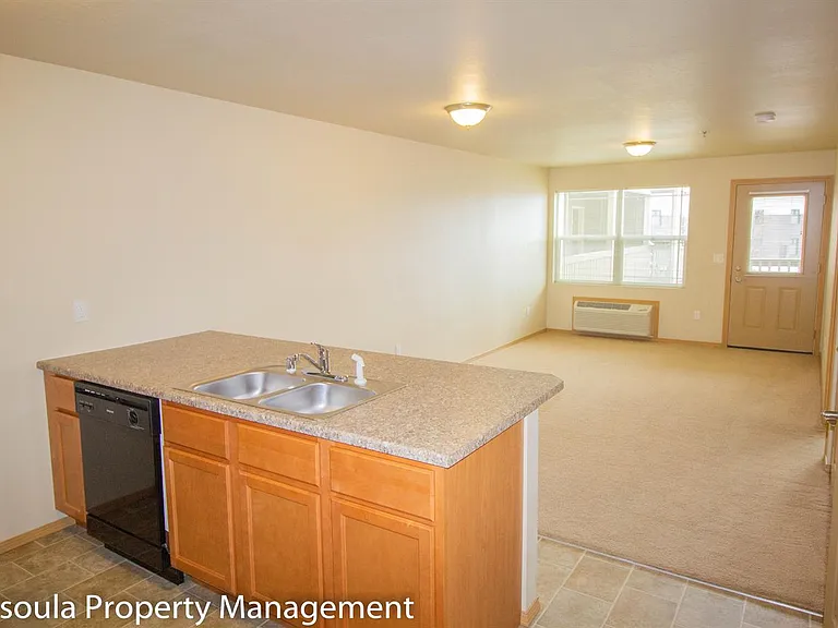 Tyson Vance Apartments — Photo 5
