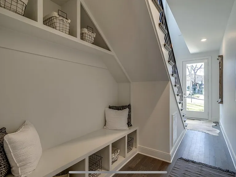 1011B Southside Ave — Photo 11
