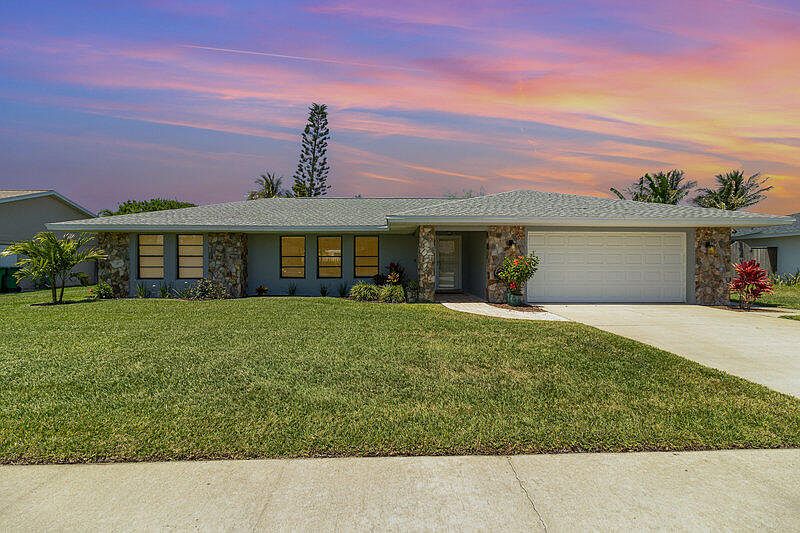 660 S Hedgecock Square, Satellite Beach, FL 32937 | Zillow