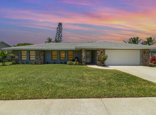 660 S Hedgecock Sq, Satellite Beach, FL 32937