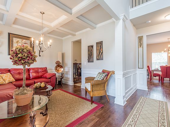 4th image of 2623 NE Glenbrook Ln