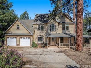 17403 Meadow View Dr, Hidden Valley Lake, CA 95467