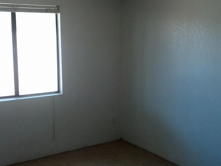 3361 N Mountain Ave — Photo 12