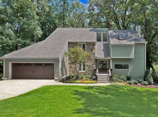 2810 Windrush Ln, Roswell, GA 30076
