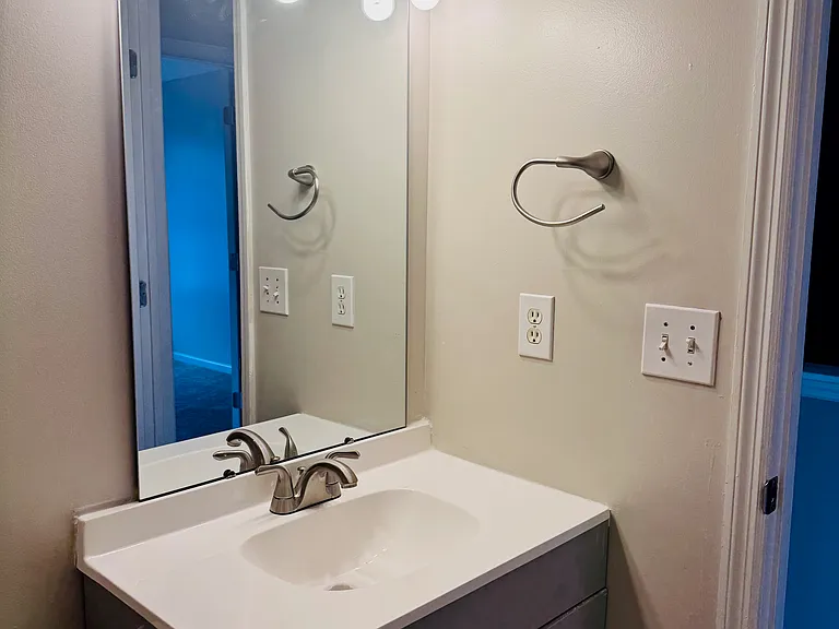 4040 Cedars Pkwy #E — Photo 5