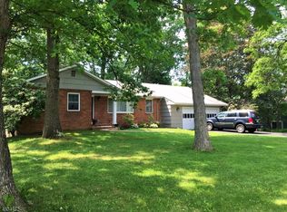 23 Drakesdale Rd, Flanders, NJ 07836