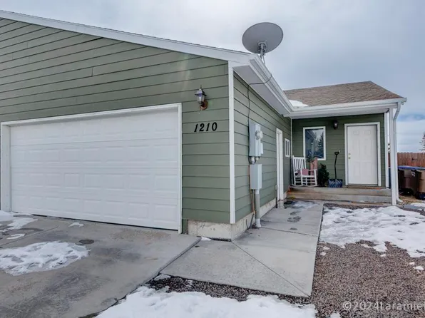 1210 Boswell Dr, Laramie, WY 82070