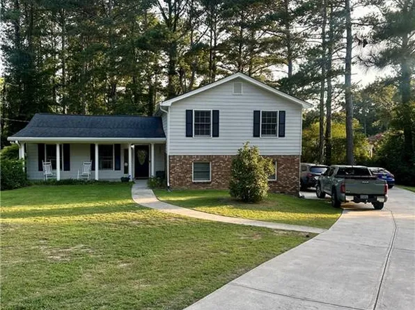 1167 Hutch Ln, Snellville, GA 30078