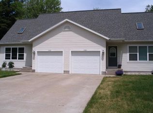 14841 Timber Ln, Spring Lake, MI 49456