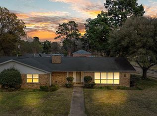 2 Evergreen Dr, Texarkana, TX 75503