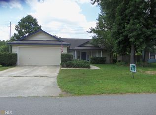 402 McQueen Cir, Saint Marys, GA 31558