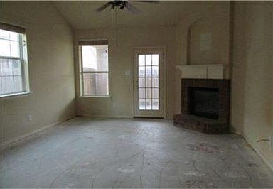 3rd image of 10514 Willow Park Grn