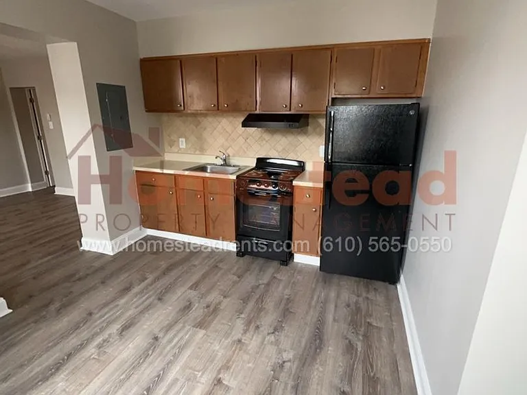 900 Market St — Photo 1