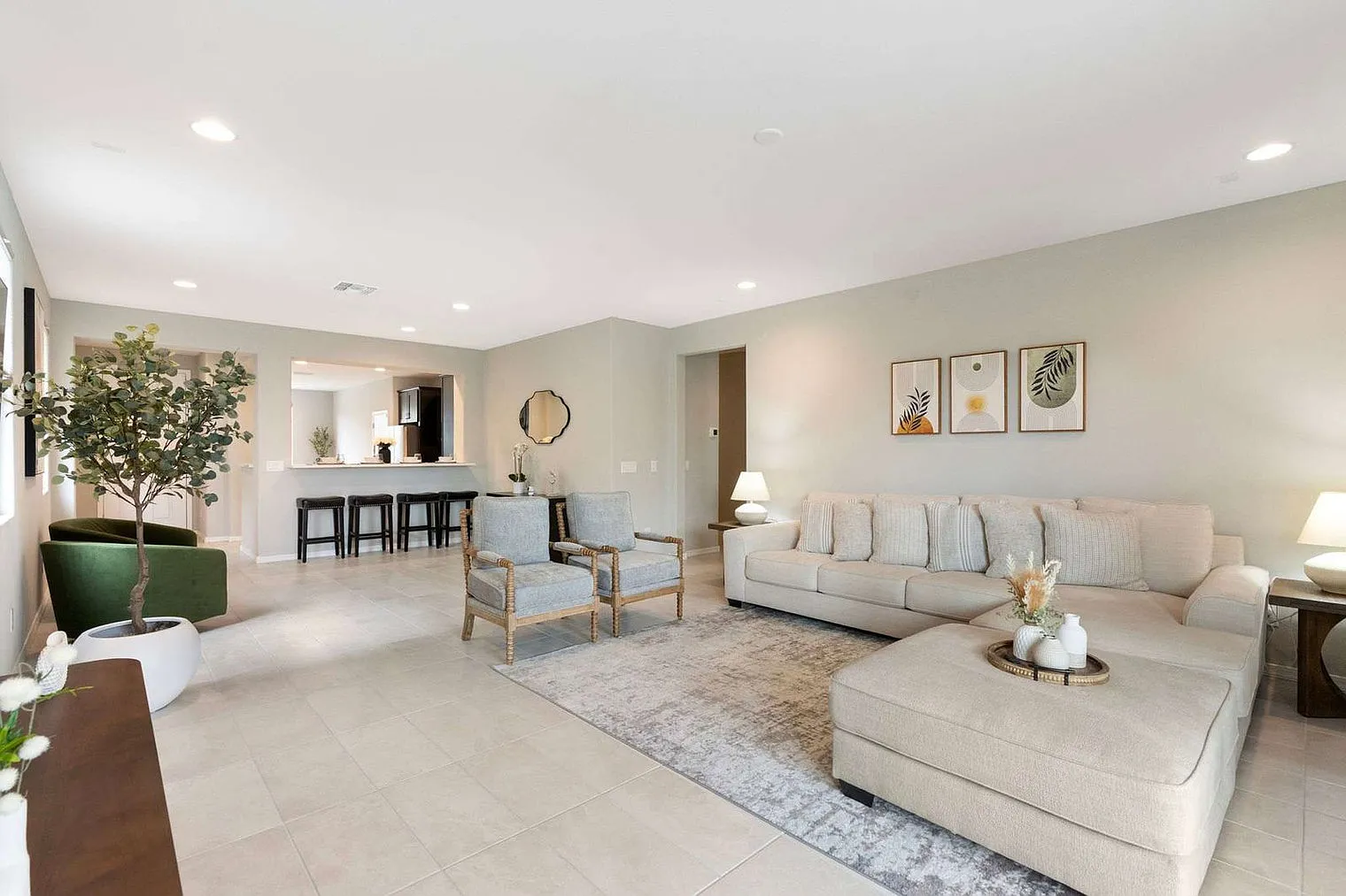 3 bed, 2.0 bath, 1883 sqft, $3,615 — Photo 3