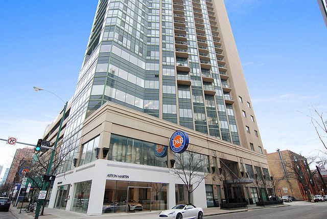 2nd image of 111 W Maple St APT 2707