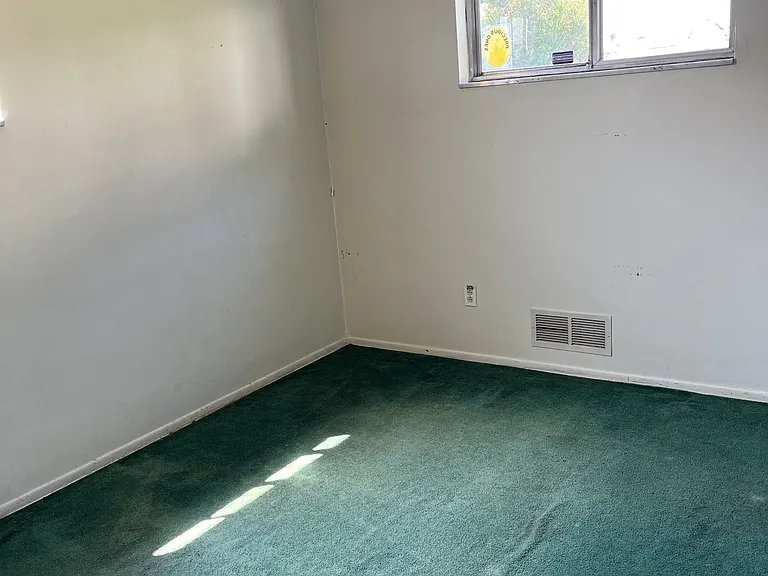 810 11th St #2 — Photo 9
