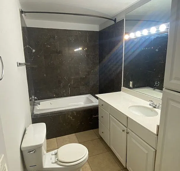 1918 Oleander Dr — Photo 13