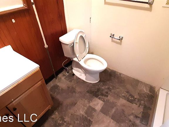 5th image of 117 Hudson St #10460866