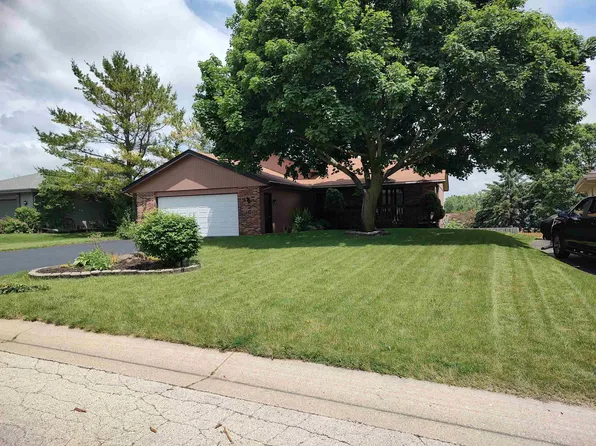 6044 Durrington Dr, Loves Park, IL 61111