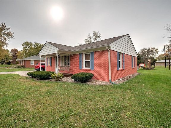 3rd image of 4916 Ingleside Ln