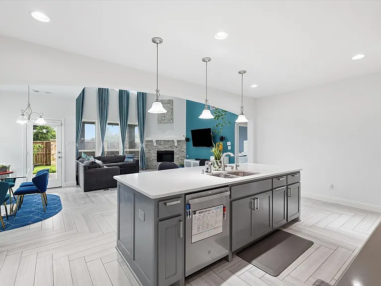 5000 Cyndur Dr — Photo 14