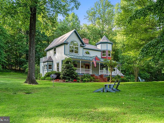 3rd image of 5703 Hidden Springs Dr